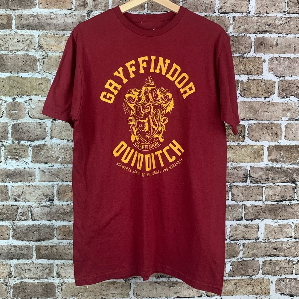 Harry Potter Mens T-Shirt Gryffindor Quidditch Red